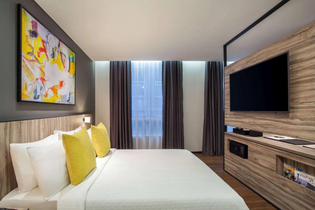 Days Hotel & Suites By Wyndham Kl - Chan Sow Lin Mrt Or Lrt Kuala Lumpur Exteriör bild