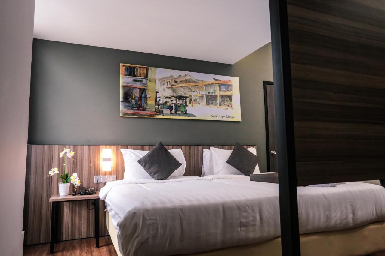 Days Hotel & Suites By Wyndham Kl - Chan Sow Lin Mrt Or Lrt Kuala Lumpur Exteriör bild