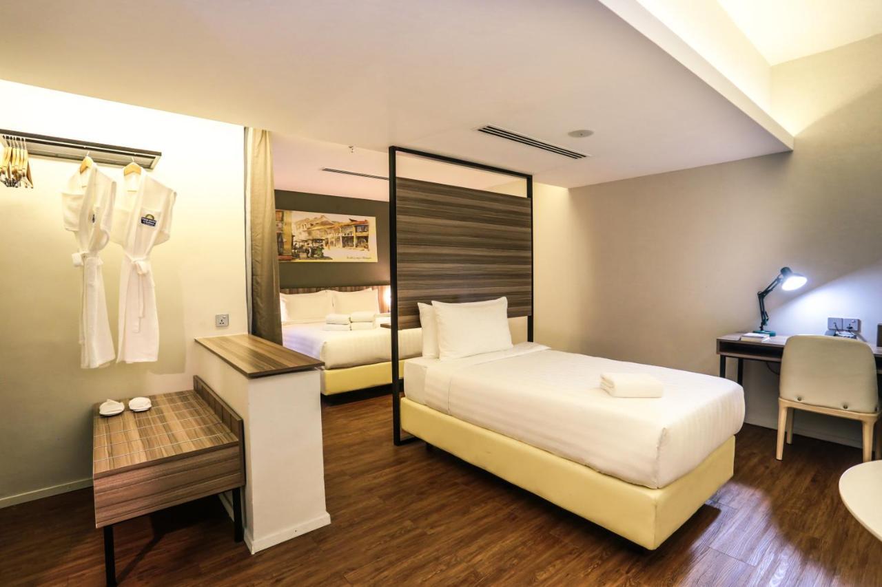 Days Hotel & Suites By Wyndham Kl - Chan Sow Lin Mrt Or Lrt Kuala Lumpur Exteriör bild